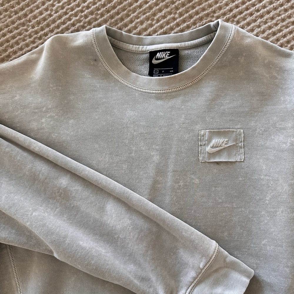 Nike pull over